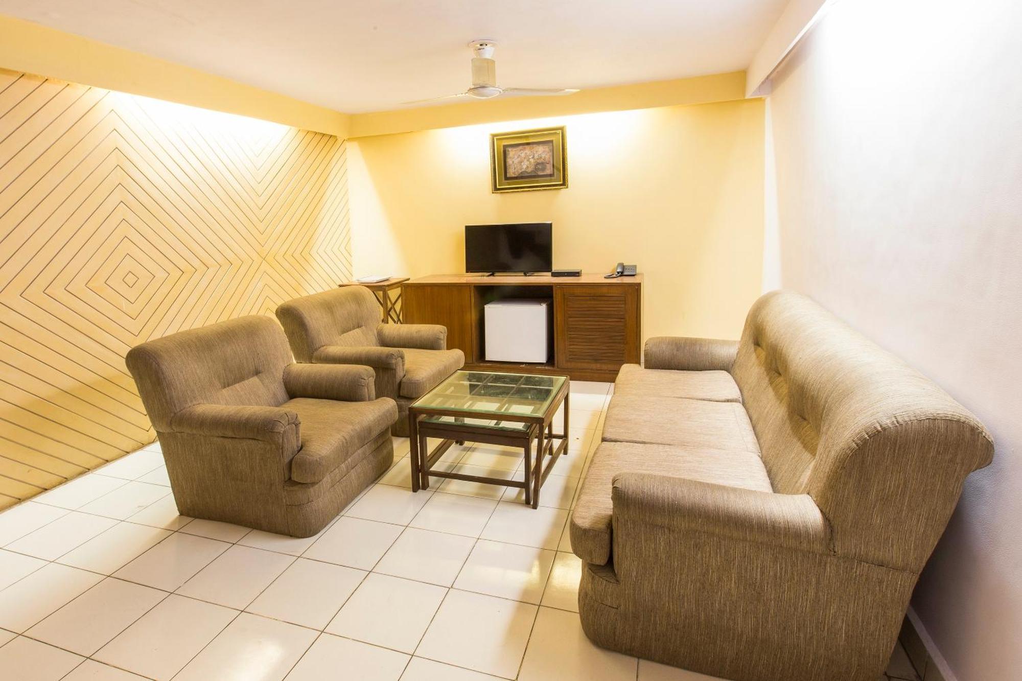 דלהי Hotel O Hotel Landmark Inn מראה חיצוני תמונה